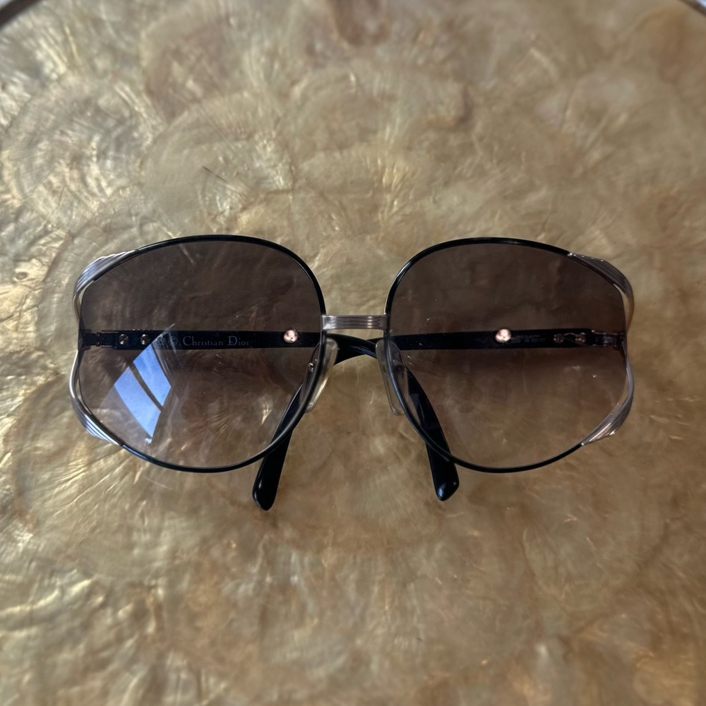 Christian Dior Sunglasses Butterfly Frame - Picture 3 of 10